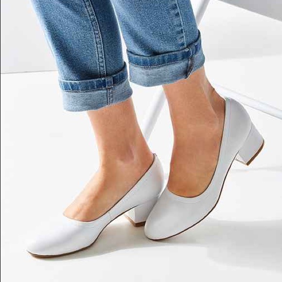 jeffrey campbell white heels